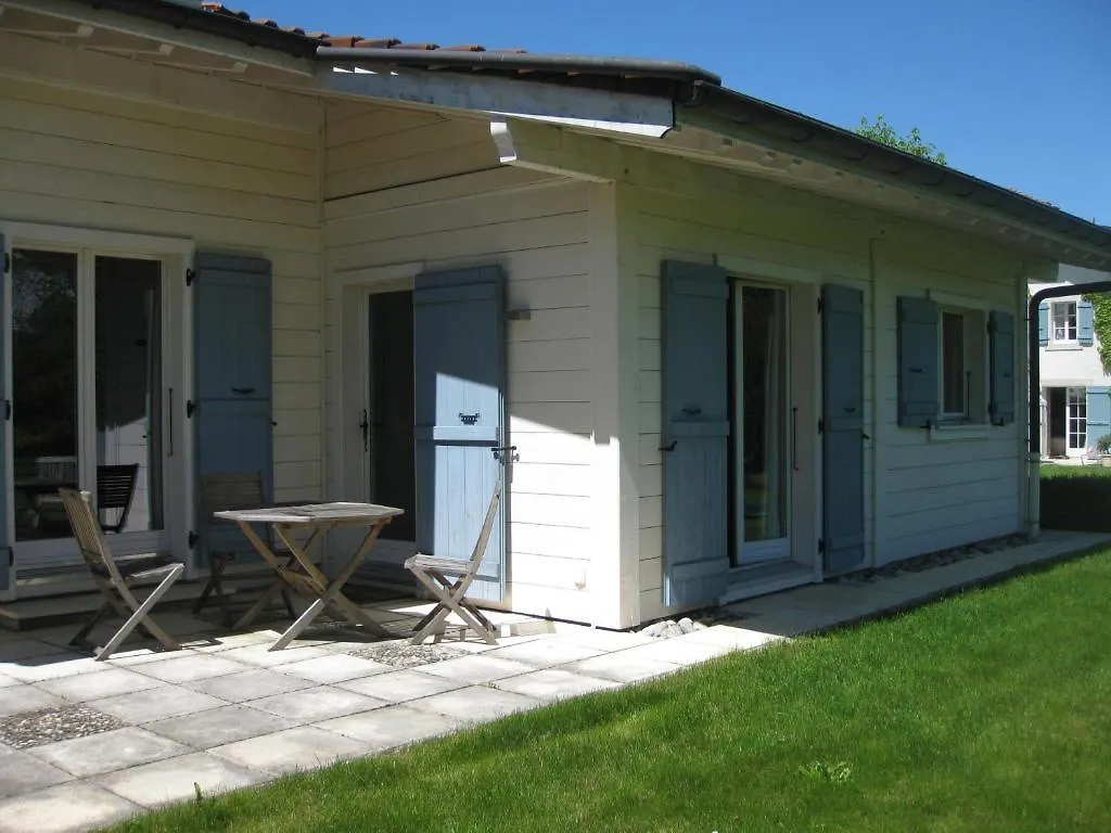 Bnb Atelier De St. Maurice Vesenaz 3*,  Switzerland